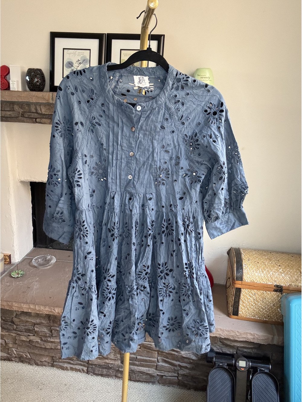 DRA Los Angeles Dusty-blue floral-eyelet three-quarter-sleeve dress Size XS